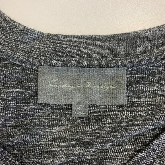 Sunday In Brooklyn Top Womens S Small Charcoal Twist Hem V Neck Anthropologie - Picture 6 of 9